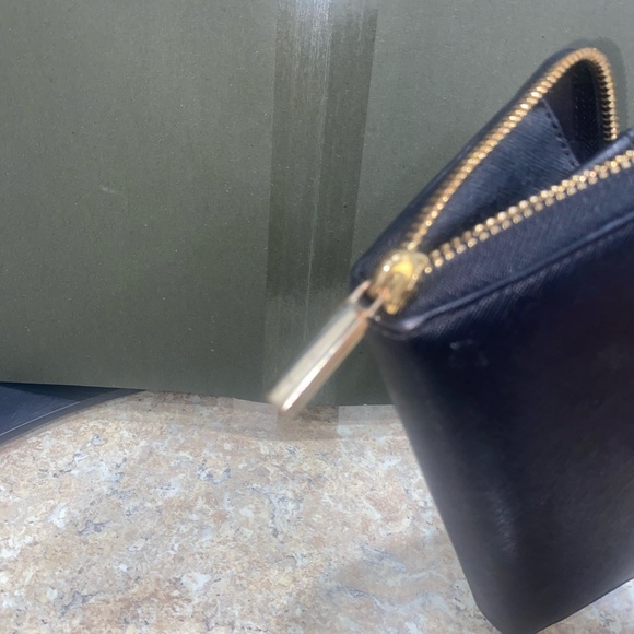 EUC Tory Burch Black Wallet - Picture 13 of 15